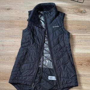 Columbia Women's Black Insulated Vest